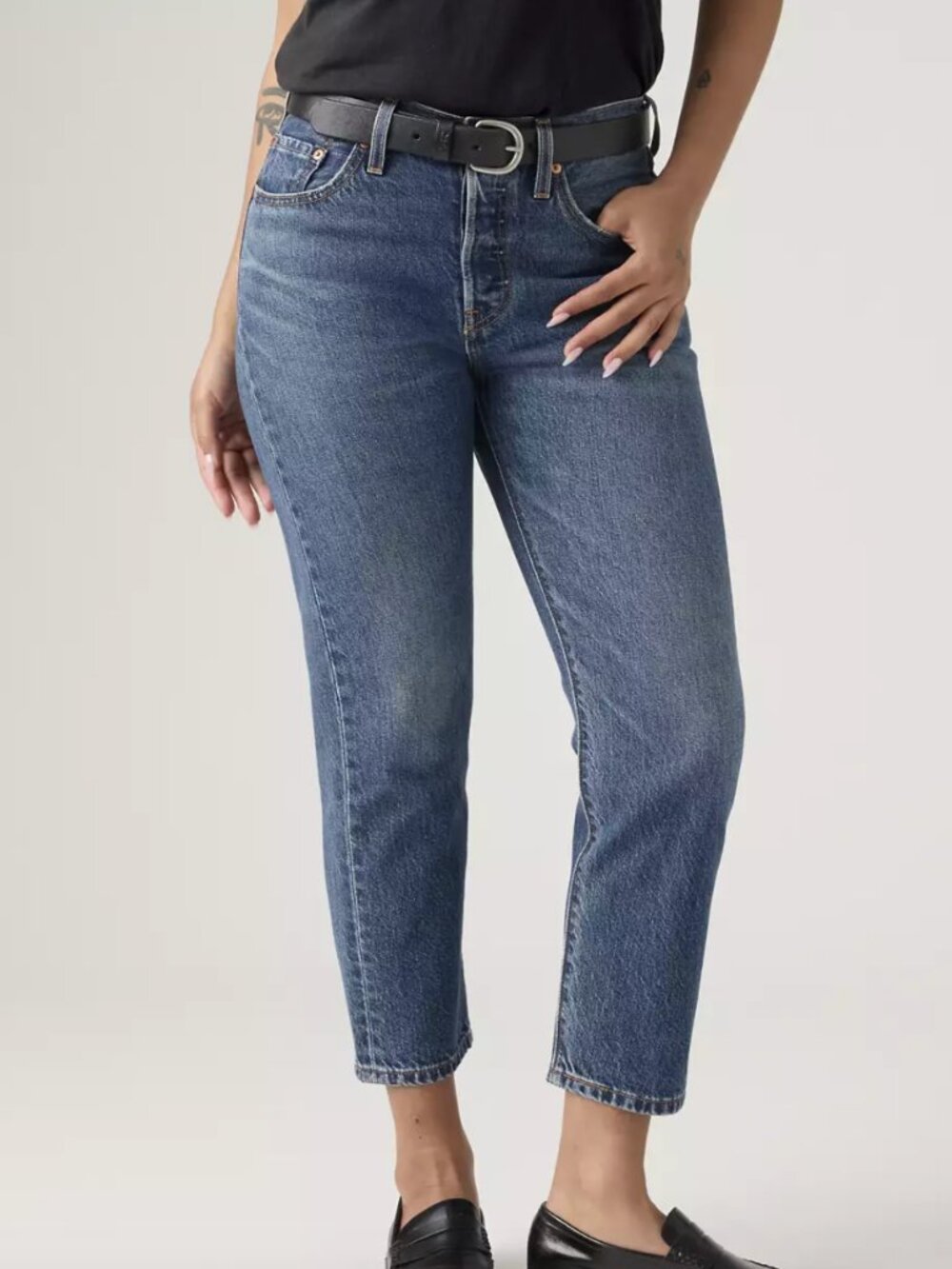 Levi's 501 Original Fit Cropped Lightweight Women’s Jeans size 25 NWT - Picture 3 of 9